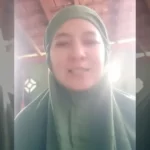 Emak-emak-viral-sim-Gresik-scaled