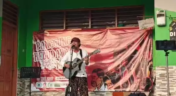 22a27_gelar-panggung-kebudayaan-mahasiswa-dan-pelajar-tangerang-raya-peringati-may-day