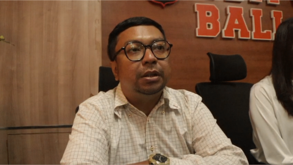 Dosen-Hukum-Tata-Negara-Universitas-Udayana-Bali-Edward-Thomas-Lamury1