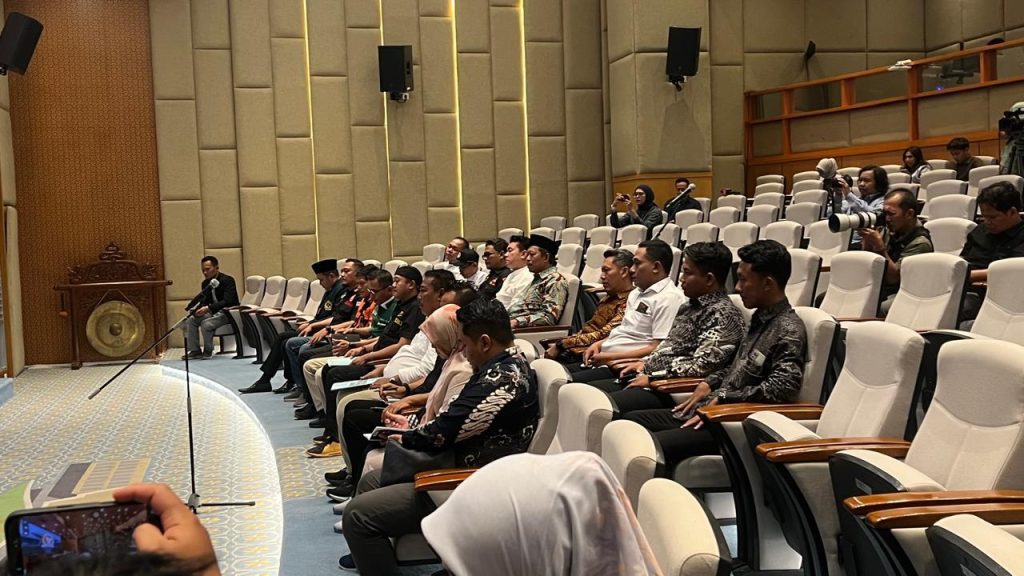 Forum Komunikasi Masyarakat Pati - DPR